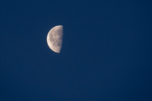 Asymmetrical Moon by KAM918