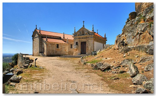 Capela da Misericórdia e Igreja de Santiago by VRfoto