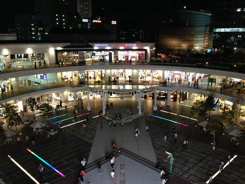 fashion mall