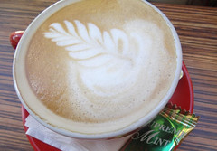 The goal - feathery latté art