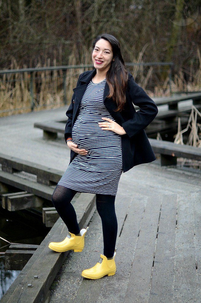 7 Months Maternity Outfit: Stripes and 