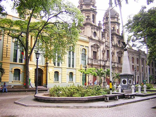 Plazuela San Ignacio, Medellin (public domain)