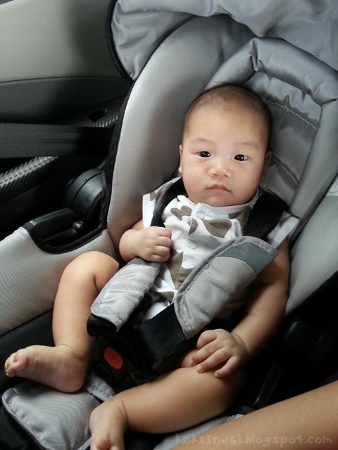 087 Days Old - In Car Seat