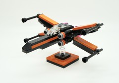 LEGO Star Wars - Poe's X-wing Fighter (30278)