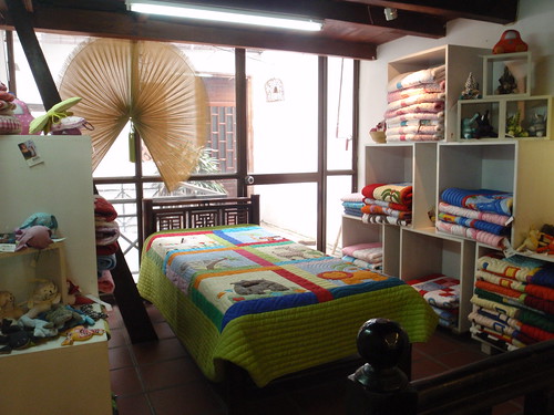 Mekong Quilts bedroom display