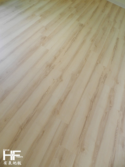 Kronoswiss瑞士超耐磨木地板   西伯利亞梣木 伯恩系列 木地板施工 木地板品牌 裝璜木地板 台北木地板 桃園木地板 新竹木地板 木地板推薦