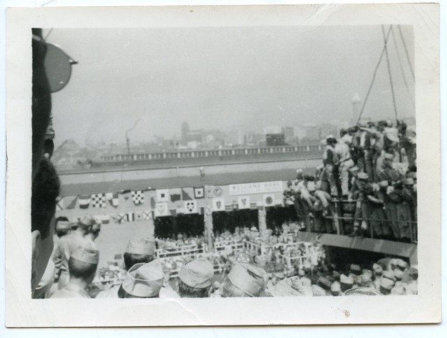 Korean War Vets "Pier", Seattle, 1951 (7 of 7)