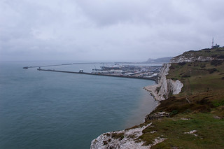 Vue sur le Port de Dover depuis les White Cliffs