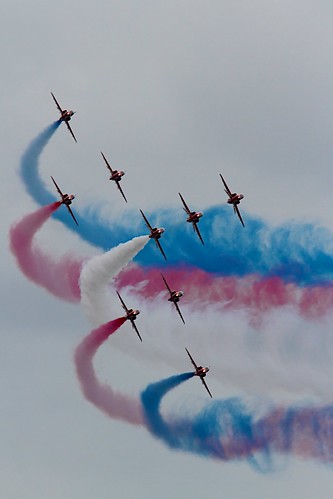 Red Arrows by McShug