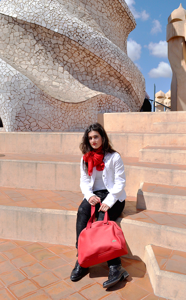 barcelona fashion blogger spain architecture, something fashion trips, comfy outfit everyday spain, necklace mango, mies van der rohe pavilion barcelona spain, valencia bloggers de moda, fashionblogger valencia