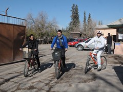 Mendoza: En bicicleta y por $40, los turistas recorren los caminos vitivinícolas