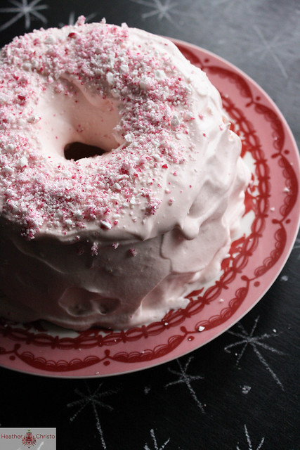 Angel Food Cake with Peppermint Whipped Cream