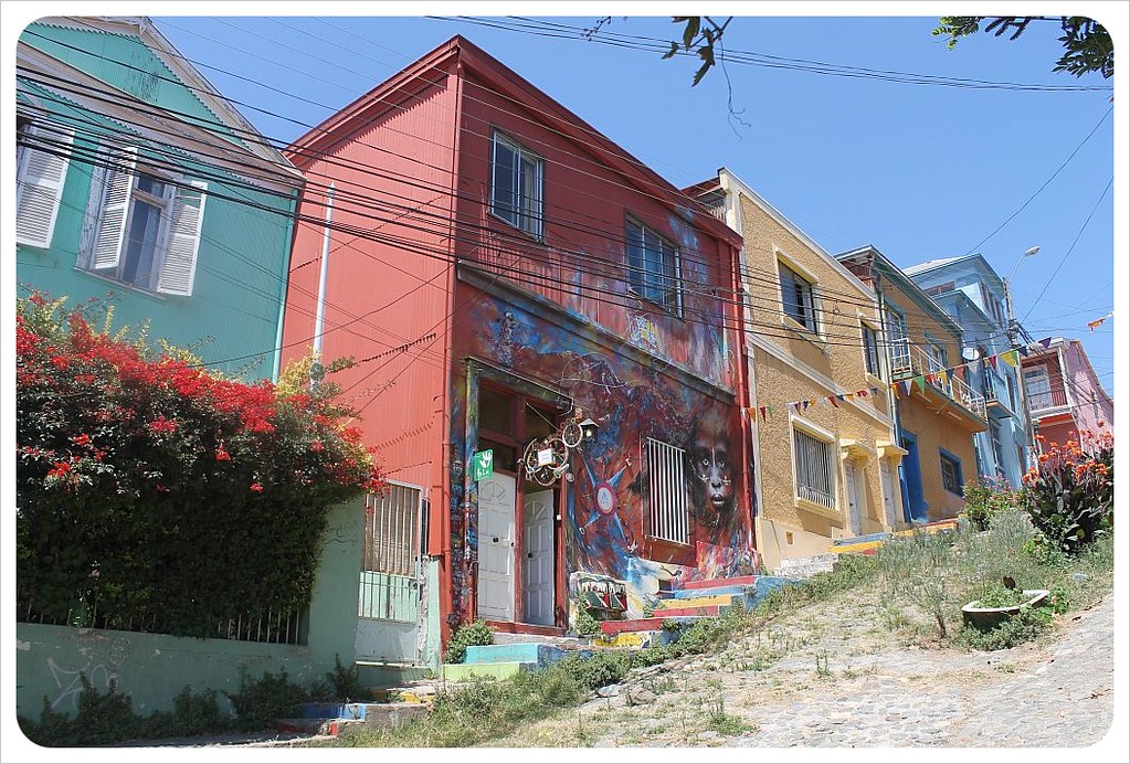 colorful houses in valparaiso