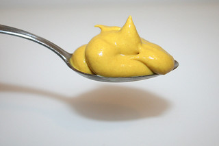 12 - Zutat mittelscharfer Senf / Ingredient medium-strength mustard