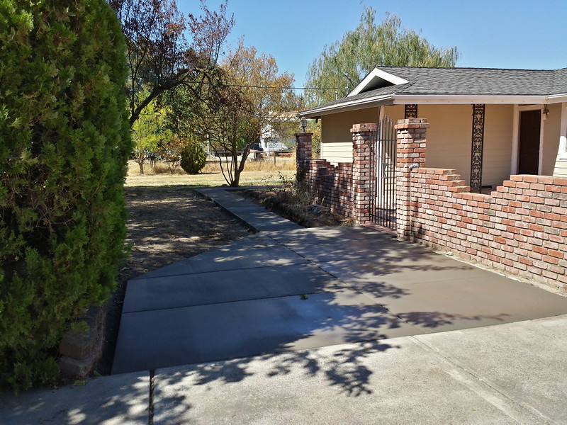 Rural Entry Area Concrete In Vacaville