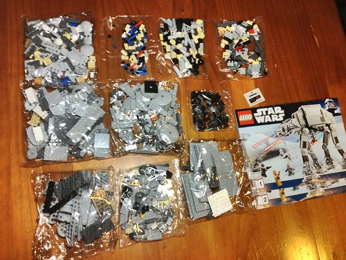 Lego 8129 AT-AT Bags