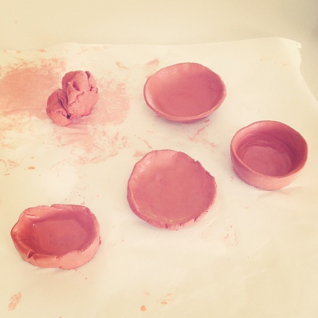 Christmas crafting air dry clay pots with Cohen and Emerson. Happy Monday! #kidscraft #airdryclay
