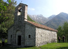 Foto per 31. La bella chiesetta di S. Antonio Abate, costruita nel 1509.