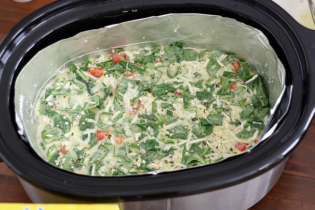 slow cooker cheesy pesto and spinach egg casserole