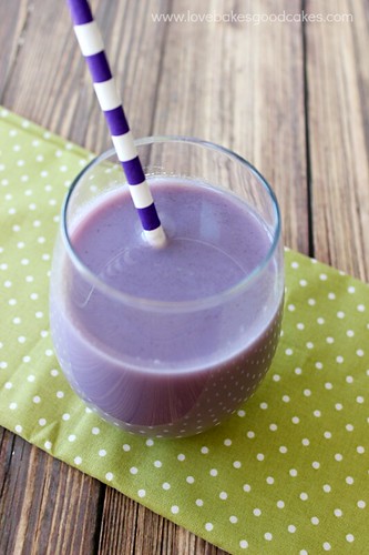 Berry Milk #drink #beverage #berry