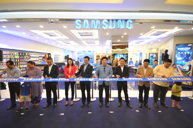 Samsung Introduces a New Retail Experience in Malaysia