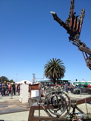 Maker Faire 2013 - Giant hydraulic hand