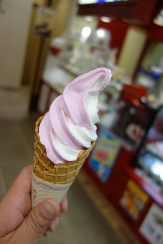 櫻花牛奶冰淇淋