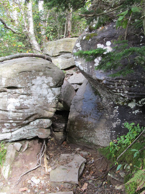Boulder crevice