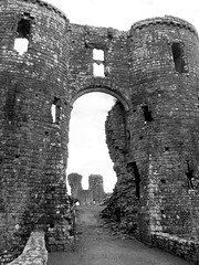 Llawhaden Castle 