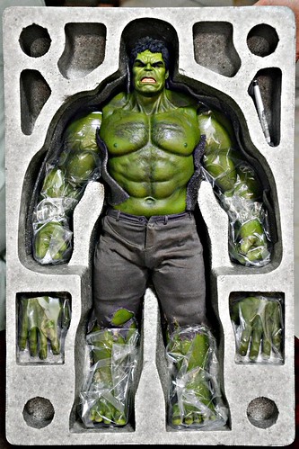 Hot Toys Sixth Scale Movie Avengers Hulk