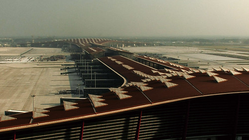映画『フォスター卿の建築術』北京空港