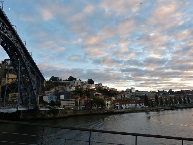 Auringonlasku Porto