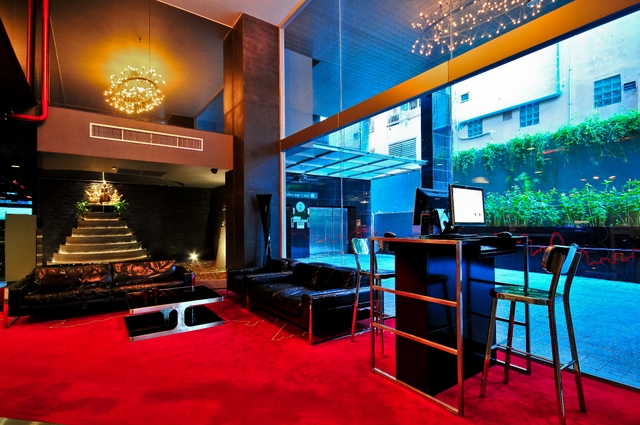 Review Galleria 10 Hotel Bangkok