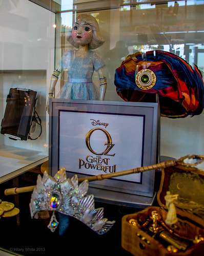 "Oz The Great & Powerful" Costume & Prop Display