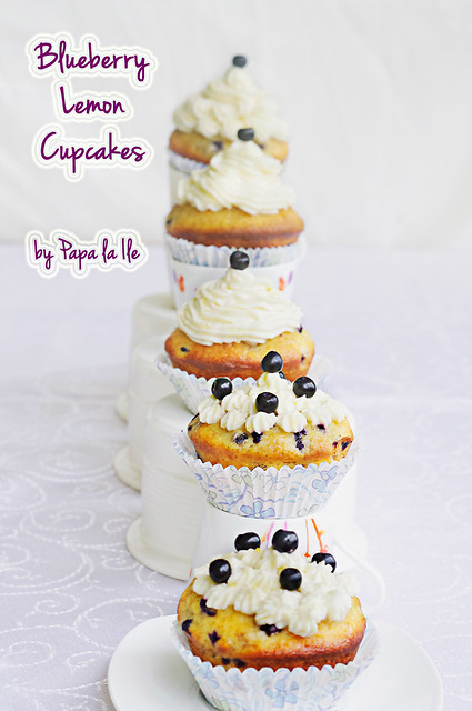 Blueberry-Lemon-Cupcakes-(7)