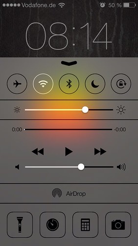 iOS 7 Beta 1 - Control center