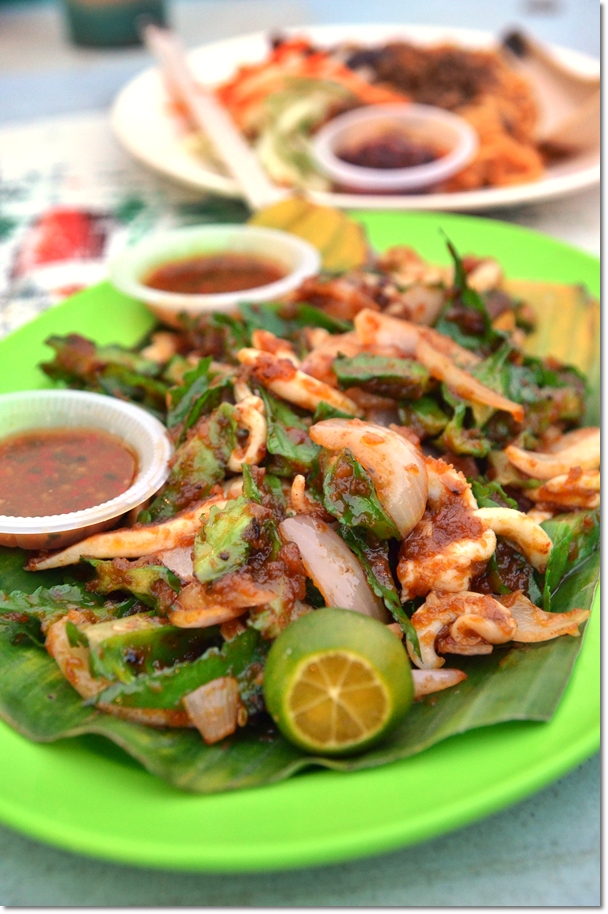 Grilled Squid with Four Angled Beans in Spicy Sauce