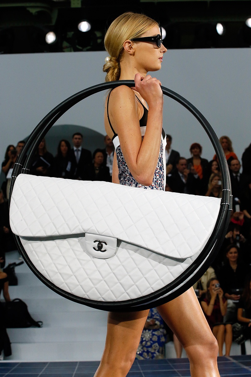 slide-show-chanel-novelty-bags15_145535889025.jpg_gallery_max