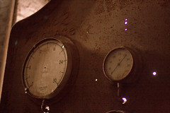 Dusty rusty gauges
