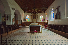 Intérieur de l’église Saint-Just de Bourth
