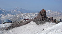 Ruiny schroniska Priut 11, Elbrus