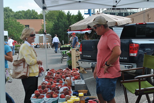 On August 5, USDA Rural Development State Director Patty Clark visited the Lawrence Farmers Market in recognition of National Farmers Market Week.  