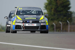Milltek sport Volkswagen Racing Cup-Donington Park 2014.
