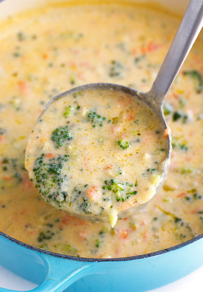 Creamy Broccoli Cheese Soup - loaded with fresh broccoli and tastes just like Panera Breads! #broccolicheesesoup #comfortfood #creamofbroccolisoup #soup | Littlespicejar.com
