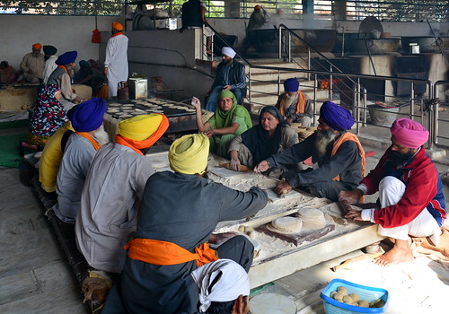 India - Punjab - Amritsar - Golden Temple - Kitchen - Chapati Section - 121