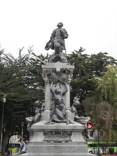 Punta Arenas: la Plaza de Armas et sa statue de Magellan
