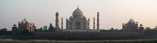Taj Mahal: sunset de l'autre côté de la rivière Yamuna