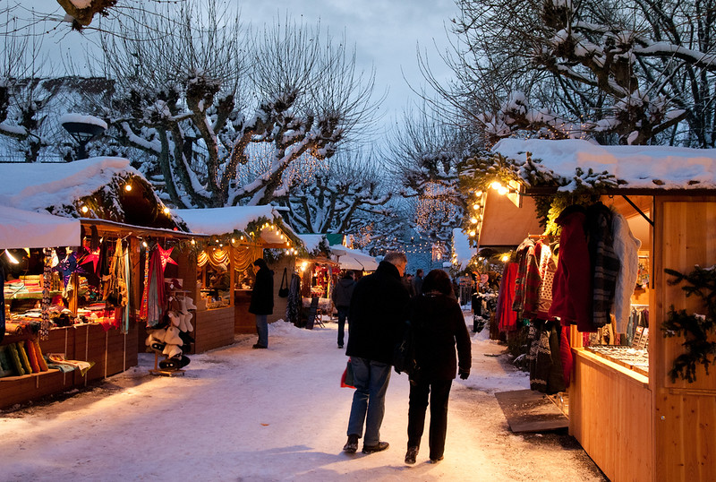 Christmas market in Konstanz, Germany. Credit LenDog64