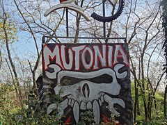 Mutonia - Mutoid Waste Company