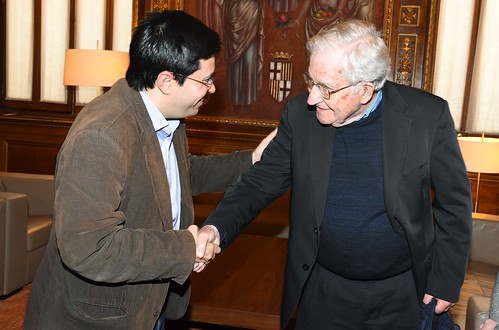 Colau i Pisarello s'entrevisten amb Noam Chomsky